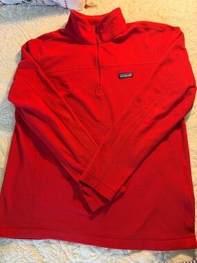 Patagonia Men’s Red Half-Zip Fleece Pullover